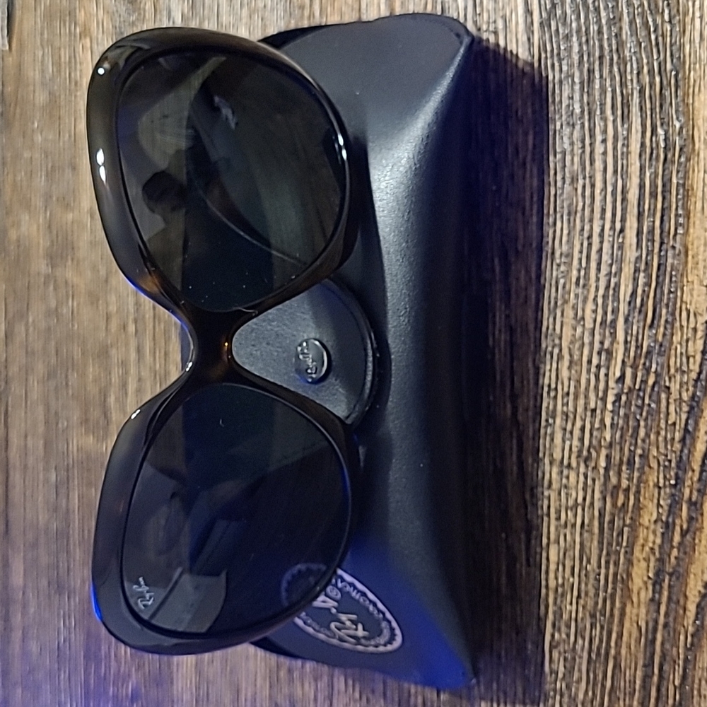Jackie Ohh turtoise shell frame Ray Ban sunglasses
